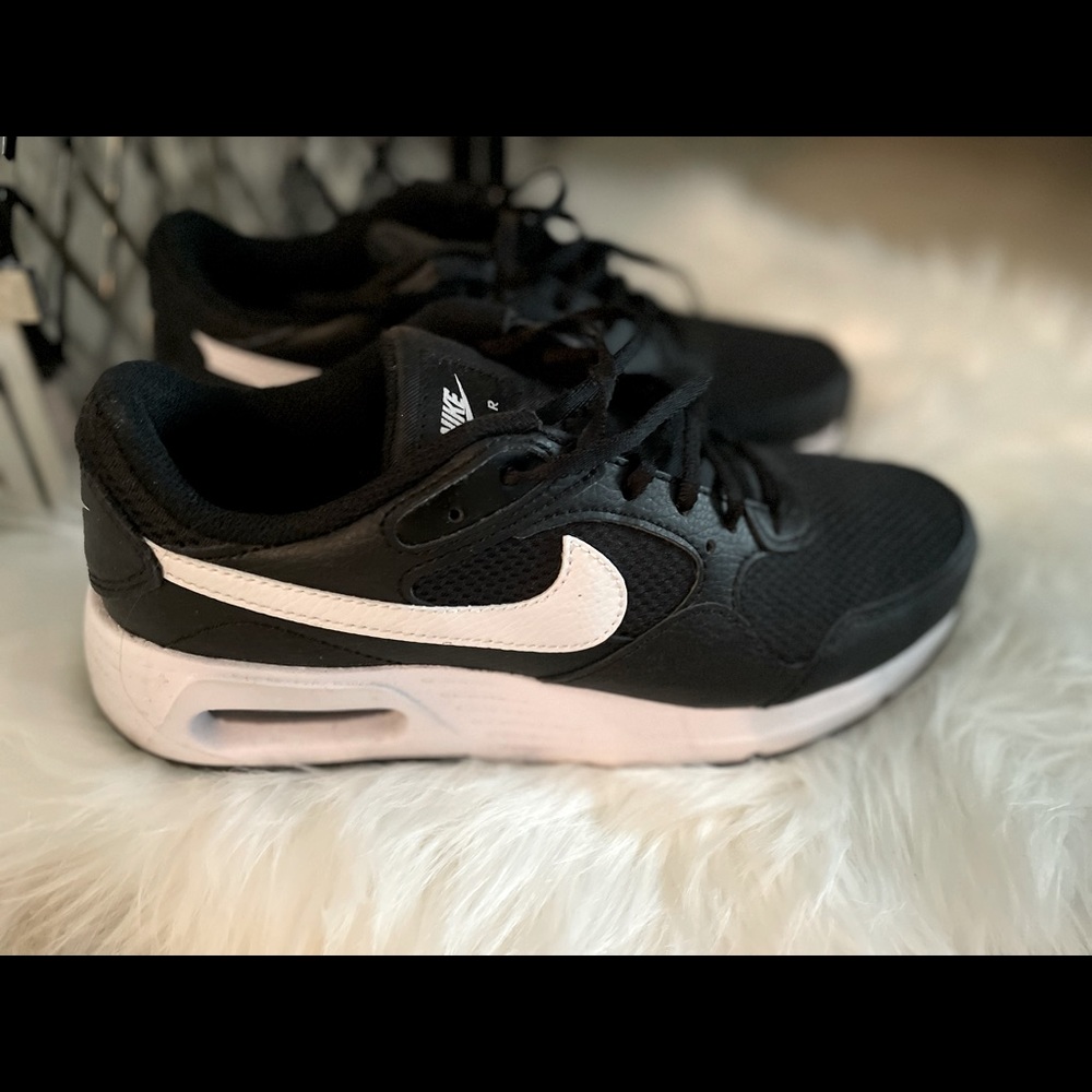 Nike Air Size 7.5 Women